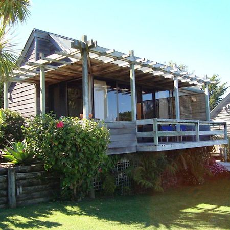 Te Manaaki Villa Ръсел Екстериор снимка