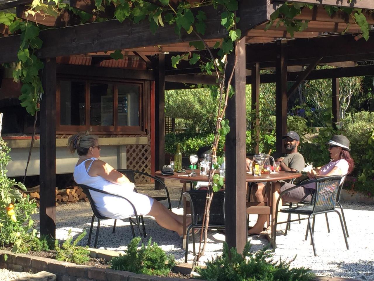 Te Manaaki Villa Ръсел Екстериор снимка